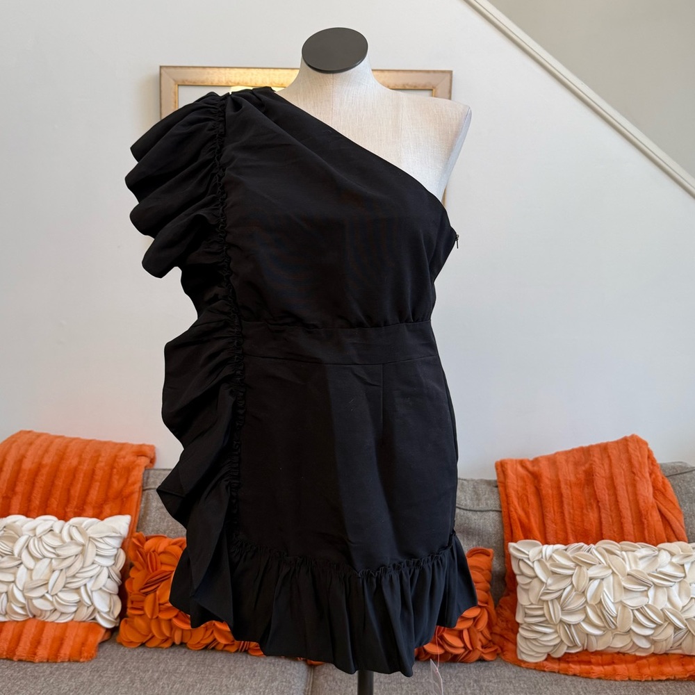 ❣️🆕ASOS Design One Shoulder Ruffle Detail Black Dress❣️ - Picture 2 of 10